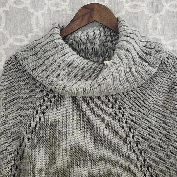 Made Wool Blend Women's Small Cowl Neck Sweater Poncho Gray - Picture 3 of 9